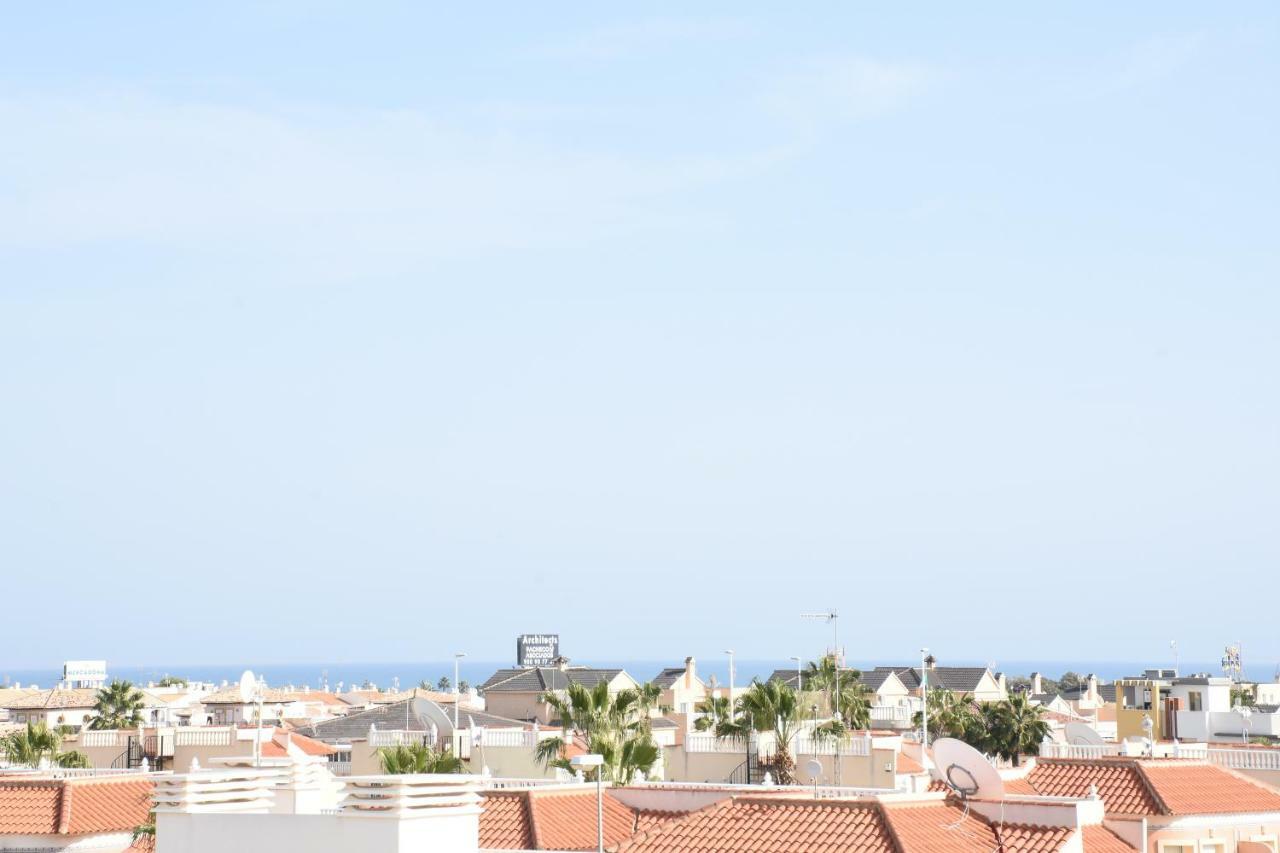 Hotel La Zenia Beach Bungalow Orihuela Exterior foto