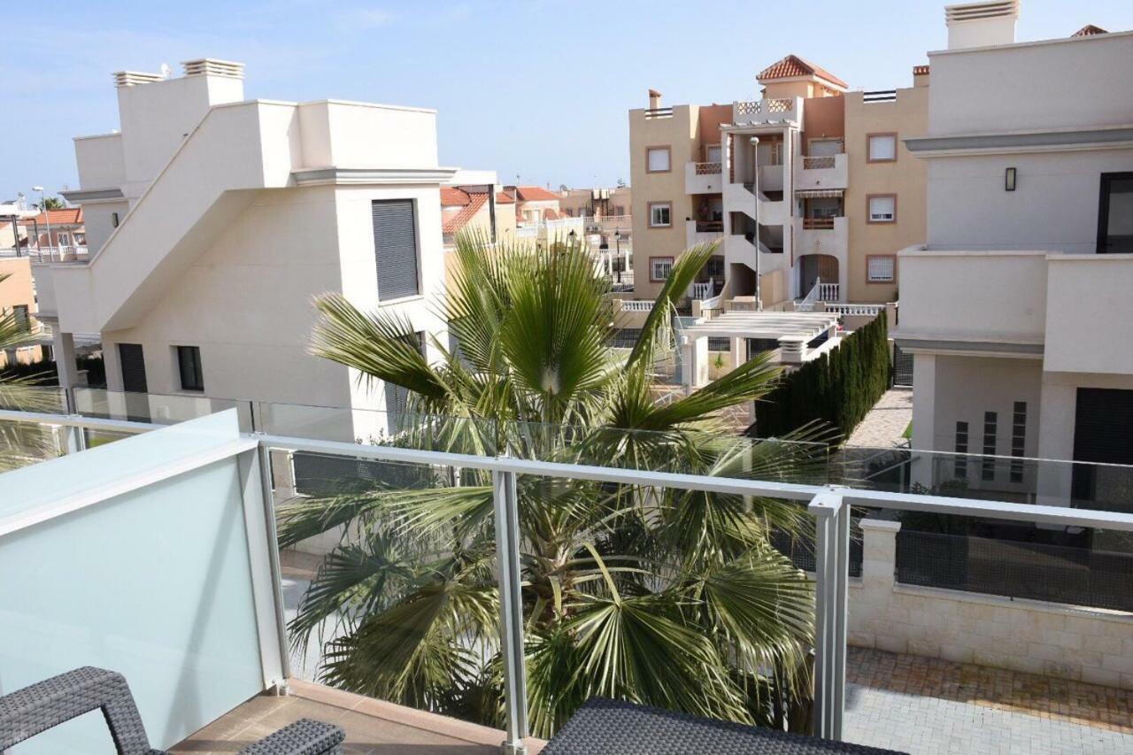 Hotel La Zenia Beach Bungalow Orihuela Exterior foto