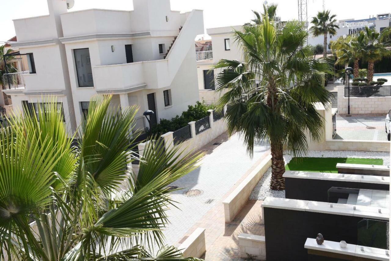 Hotel La Zenia Beach Bungalow Orihuela Exterior foto